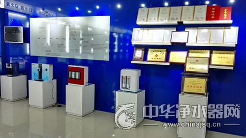 153231905142.jpg 153231905142.jpg